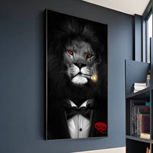 Charger l&#39;image dans la galerie, Modern Rogue Lion Wall Art
