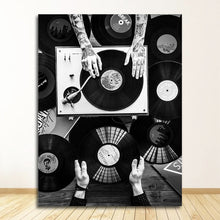 Charger l&#39;image dans la galerie, Black and White Vinyl Record
