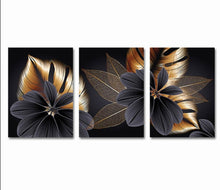 Charger l&#39;image dans la galerie, Modern Black &amp; Gold Bloom
